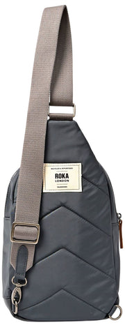 Grand sac à bandoulière en nylon recyclé Roka Willesden - Gris Beluga