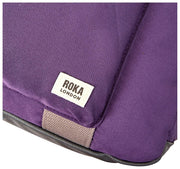 Roka Gatwick Mittelgroße Reisetasche aus recyceltem Canvas – tiefes Traubenviolett
