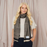 elie-beaumont-geometric-winter-scarf---blacksand-beige-35930911