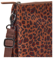 Roka Carnaby XL Umhängetasche aus recyceltem Canvas – Mini Leopard Brown