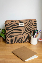 Hindbag Ava Kleine 13-Zoll-Laptoptasche – Zimt-Zebra-Braun