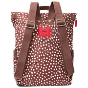 Roka Canfield B Mittelgroßer Rucksack aus recyceltem Canvas – Brauner Fleck