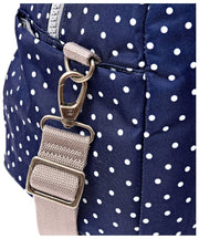 Roka Gatwick medium plunjezak van gerecycleerd canvas - marineblauwe stip