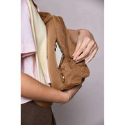 Hindbag Felix Umhängetasche – Zimtbraun
