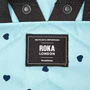 Roka Canfield B middelgrote rugzak van gerecycled canvas - blauw/blauwe harten
