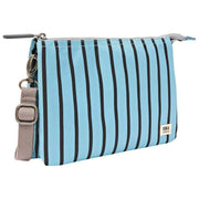 Sac à bandoulière en toile recyclée Roka Carnaby XL - Rayure bleue