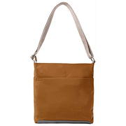 Roka Kennington B medium crossbodytas van gerecycleerd nylon - Biscuitbruin