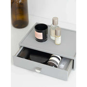 Stackers Klassischer Make-up-Organizer mit Schublade – Kieselgrau