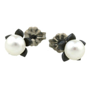 Ti2 Titanium Small Flower and Pearl Stud Earrings - Black